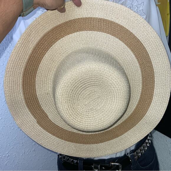 1371. Wide Brim Hat - Picture 4 of 5